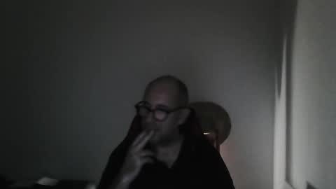 mat11efou online show from 12, 4, 2026