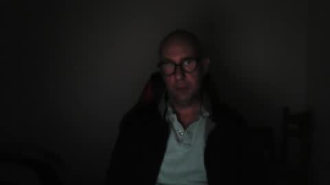 Snapshot of mat11efou chatting on 12, 5, 2026 mat11efou online show from 12, 5, 2026
