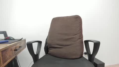 Snapshot of matheusbeard2 chatting on 11, 1, 2025 Matheus online show from 11, 1, 2025