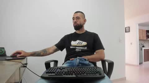 Snapshot of matheusbeard2 chatting on 27, 11, 2025 Matheus online show from 27, 11, 2025