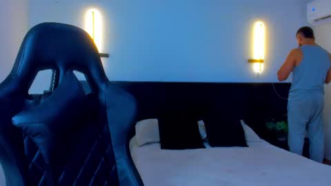 Mathew Flintt  online show from 23, 6, 2026