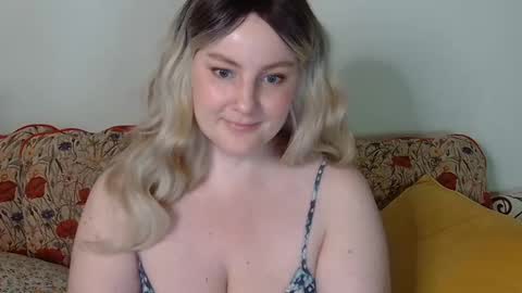 mathilde_solveig online show from 25, 1, 2025