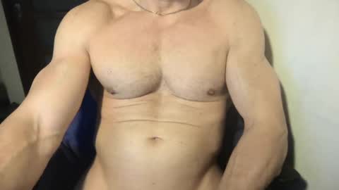 MatiasMatureMuscle online show from 25, 1, 2025