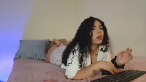 Snapshot of matilda_69x chatting on 11, 10, 2025 Matilda online show from 11, 10, 2025