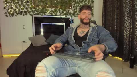 matius foxter online show from 25, 10, 2025