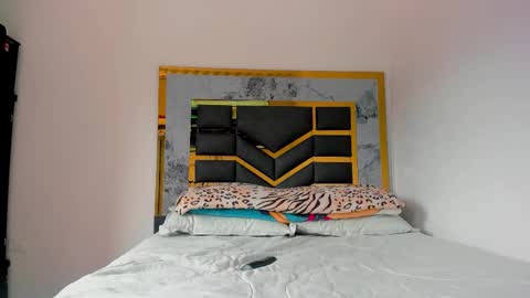 Snapshot of mattdevon chatting on 13, 10, 2025 Matt online show from 13, 10, 2025