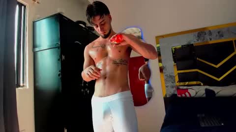 Snapshot of mattdevon chatting on 7, 11, 2025 Matt online show from 7, 11, 2025