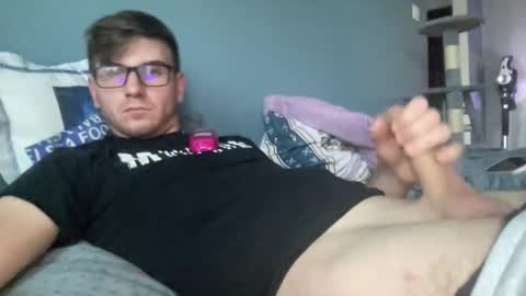 Snapshot of matthd21 chatting on 6, 10, 2025 matthd21 online show from 6, 10, 2025