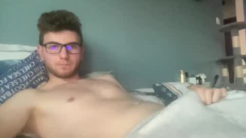 Snapshot of matthd21 chatting on 4, 11, 2025 matthd21 online show from 4, 11, 2025