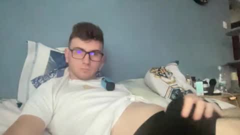 Snapshot of matthd21 chatting on 9, 11, 2025 matthd21 online show from 9, 11, 2025