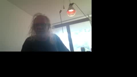 Snapshot of matthy60 chatting on 18, 10, 2025 Matthias online show from 18, 10, 2025