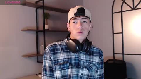 Snapshot of mattideluca chatting on 15, 12, 2024 Matti online show from 15, 12, 2024