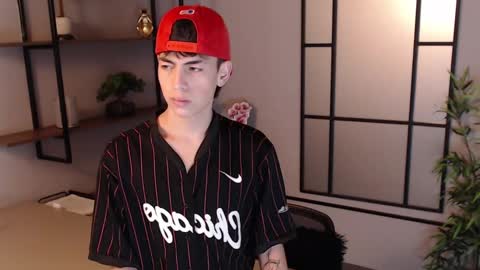 Snapshot of mattideluca chatting on 19, 12, 2024 Matti online show from 19, 12, 2024