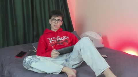 Snapshot of mattideluca chatting on 15, 12, 2025 Matti online show from 15, 12, 2025