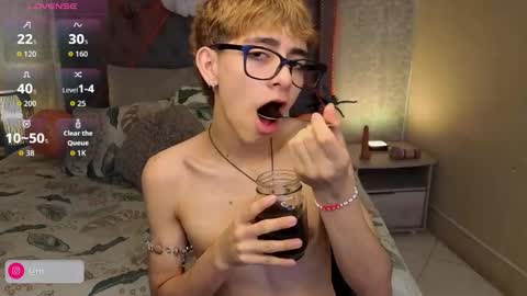 Snapshot of matty_spark chatting on 23, 10, 2025 matty_spark online show from 23, 10, 2025