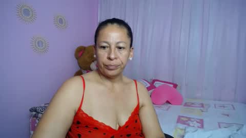 Snapshot of mature_martina_ chatting on 8, 1, 2025 Martina online show from 8, 1, 2025