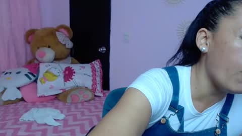 Snapshot of mature_martina_ chatting on 13, 1, 2025 Martina online show from 13, 1, 2025