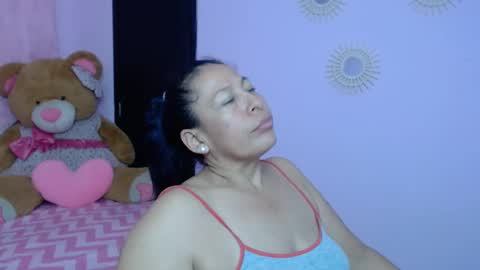 Snapshot of mature_martina_ chatting on 14, 1, 2025 Martina online show from 14, 1, 2025