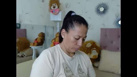 Snapshot of mature_martina_ chatting on 15, 1, 2025 Martina online show from 15, 1, 2025