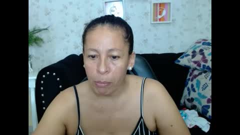 Snapshot of mature_martina_ chatting on 26, 1, 2025 Martina online show from 26, 1, 2025