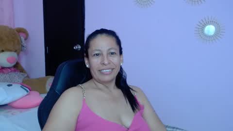 Snapshot of mature_martina_ chatting on 1, 2, 2025 Martina online show from 1, 2, 2025