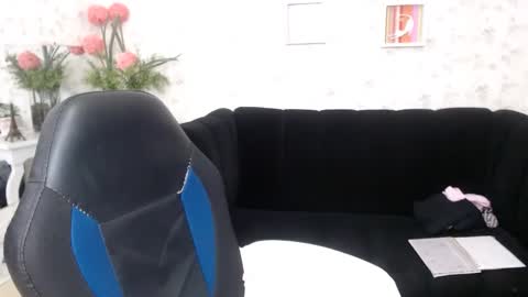 Snapshot of mature_martina_ chatting on 15, 2, 2025 Martina online show from 15, 2, 2025