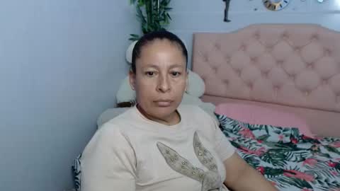 Snapshot of mature_martina_ chatting on 26, 9, 2025 Martina online show from 26, 9, 2025