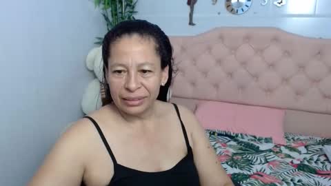 Snapshot of mature_martina_ chatting on 28, 9, 2025 Martina online show from 28, 9, 2025