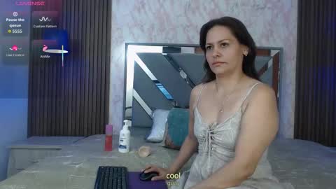 mature_victoriaa online show from 19, 10, 2025