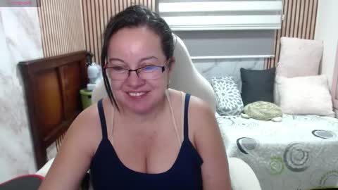 Snapshot of mature_wolf chatting on 7, 6, 2026 Sonia online show from 7, 6, 2026