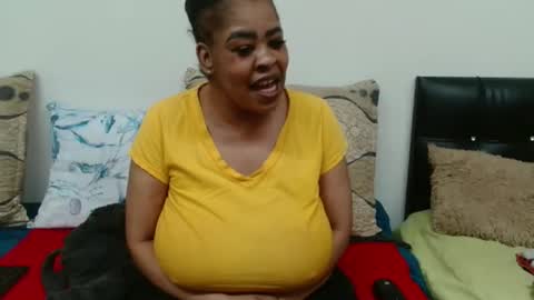 Snapshot of maturedbootyqueen chatting on 6, 5, 2026 QUEEN online show from 6, 5, 2026
