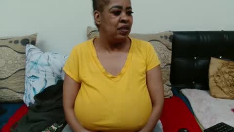 Snapshot of maturedbootyqueen chatting on 11, 5, 2026 QUEEN online show from 11, 5, 2026