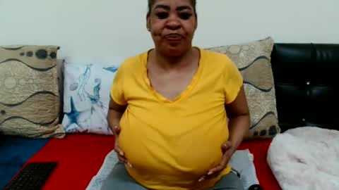 Snapshot of maturedbootyqueen chatting on 12, 5, 2026 QUEEN online show from 12, 5, 2026