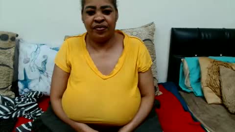 Snapshot of maturedbootyqueen chatting on 13, 5, 2026 QUEEN online show from 13, 5, 2026