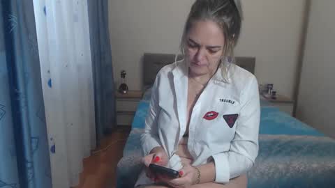 maturediana online show from 4, 1, 2025