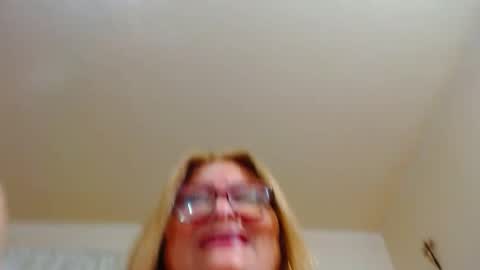 Snapshot of maturehot649 chatting on 5, 12, 2024 maturehot649 online show from 5, 12, 2024