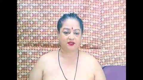 Snapshot of matureindian654u chatting on 15, 5, 2026 matureindian654u online show from 15, 5, 2026
