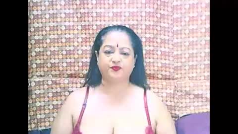 Snapshot of matureindian654u chatting on 29, 5, 2026 matureindian654u online show from 29, 5, 2026