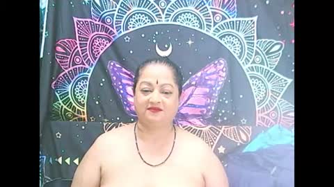 Snapshot of matureindian654u chatting on 9, 8, 2026 matureindian654u online show from 9, 8, 2026