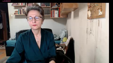Snapshot of maturekate chatting on 17, 9, 2025 maturekate online show from 17, 9, 2025