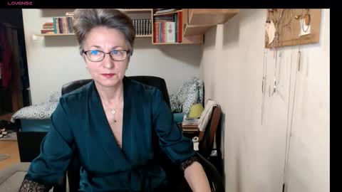 Snapshot of maturekate chatting on 18, 9, 2025 maturekate online show from 18, 9, 2025