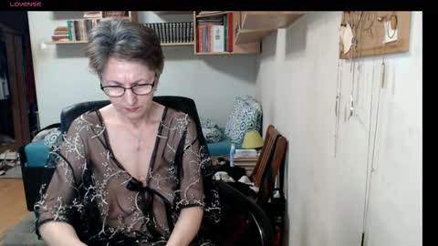 Snapshot of maturekate chatting on 23, 9, 2025 maturekate online show from 23, 9, 2025