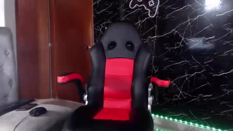 Snapshot of maty_hard chatting on 5, 3, 2025 Matias online show from 5, 3, 2025