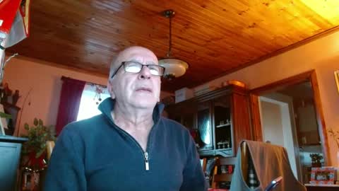 Snapshot of mauriceandre chatting on 22, 12, 2024 Maurice online show from 22, 12, 2024