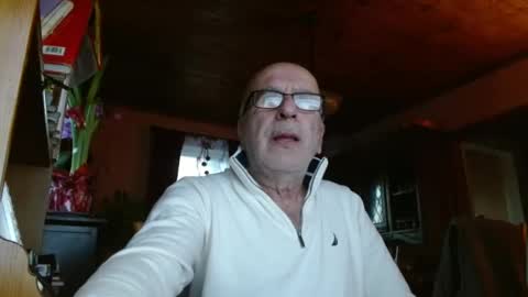 Snapshot of mauriceandre chatting on 12, 1, 2025 Maurice online show from 12, 1, 2025