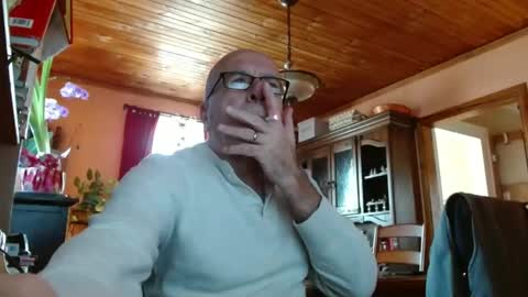 Snapshot of mauriceandre chatting on 20, 1, 2025 Maurice online show from 20, 1, 2025