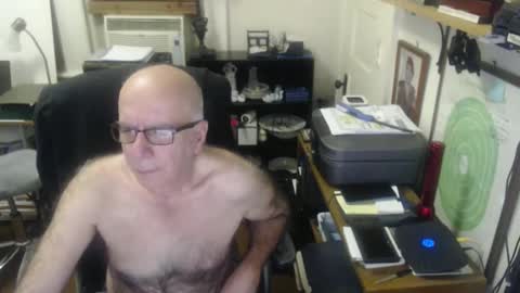 Snapshot of mauriceandre chatting on 9, 2, 2025 Maurice online show from 9, 2, 2025