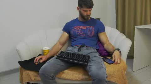 Snapshot of mauro_real_man chatting on 9, 5, 2026 mauro_real_man online show from 9, 5, 2026
