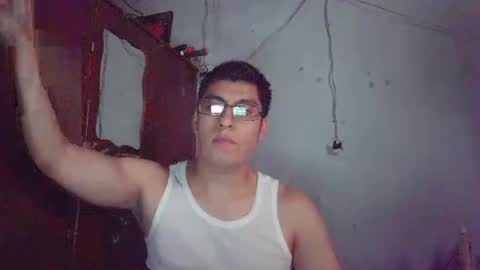 Snapshot of maurodirty chatting on 10, 3, 2025 Mauro online show from 10, 3, 2025