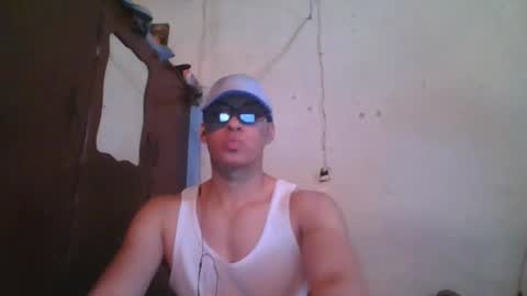 Snapshot of maurodirty chatting on 28, 11, 2025 Mauro online show from 28, 11, 2025